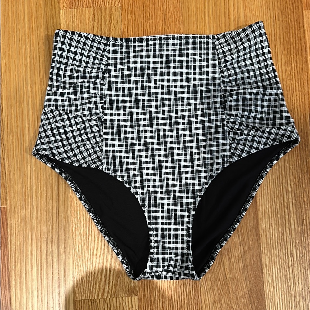 Aerie Black and White Plaid High-Waisted Bikini Bottom - Size Small